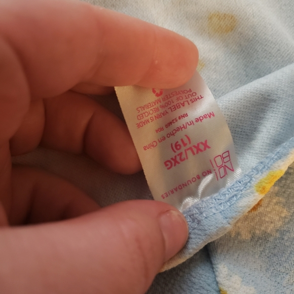 Beautiful Summer Dress - Picture 3 of 3